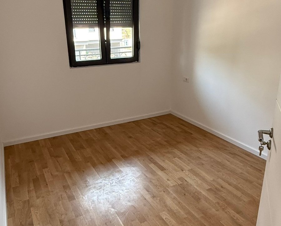 ☀️ South-Facing Luxury Apartment | Posh Residence | With Parking 🚗✨