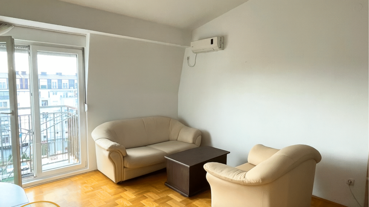 PRODAJE SE STAN | STARI AERODROM | 43 m²