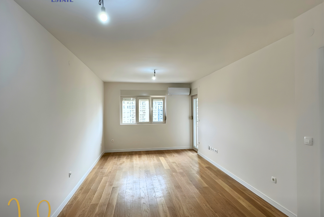 IZDAJE SE JEDNOSOBAN STAN | CENTRAL POINT | 49 m² | VI SPRATZakup: 550 € / mjesečno